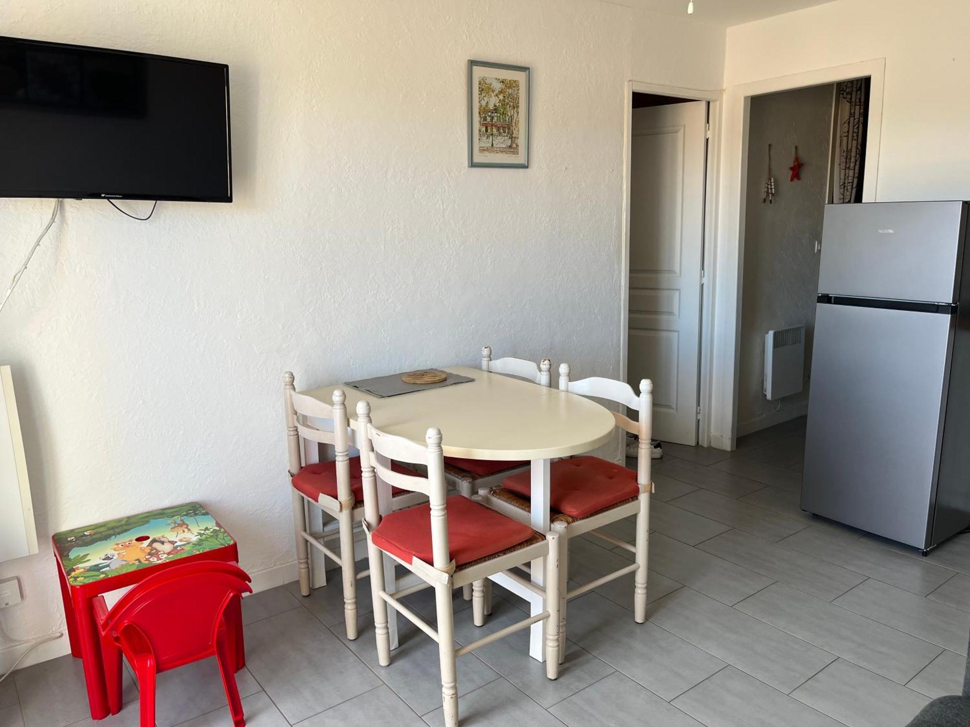Appartement T2, 4 Personnes, Climatise, Avec Piscine, Village De La Mer La Londe-les-Maures Exterior foto